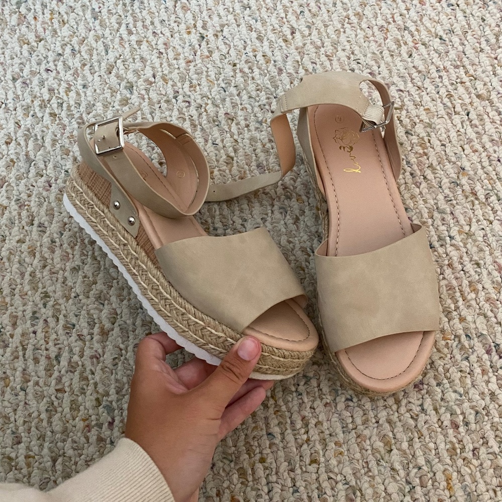 Pink Lily Woven Beige Sandals